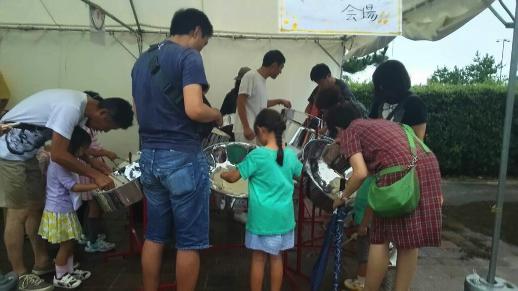 神戸スティールパンカーニバル2016体験会の様子