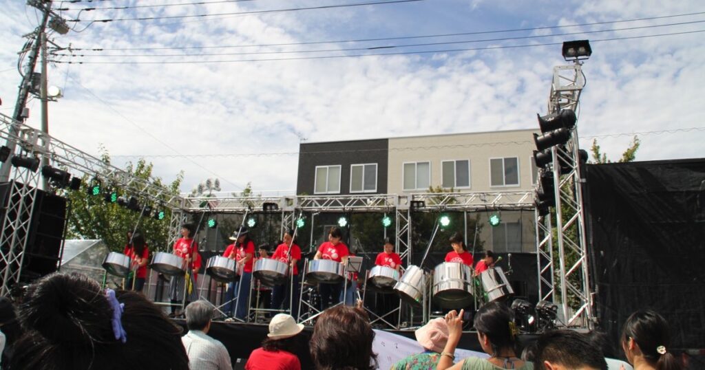 第69回秦野たばこ祭り2016-6BASS2台で-2